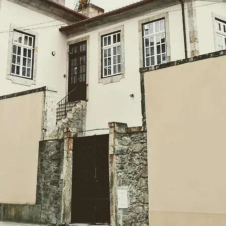 招待所 Chaplain House